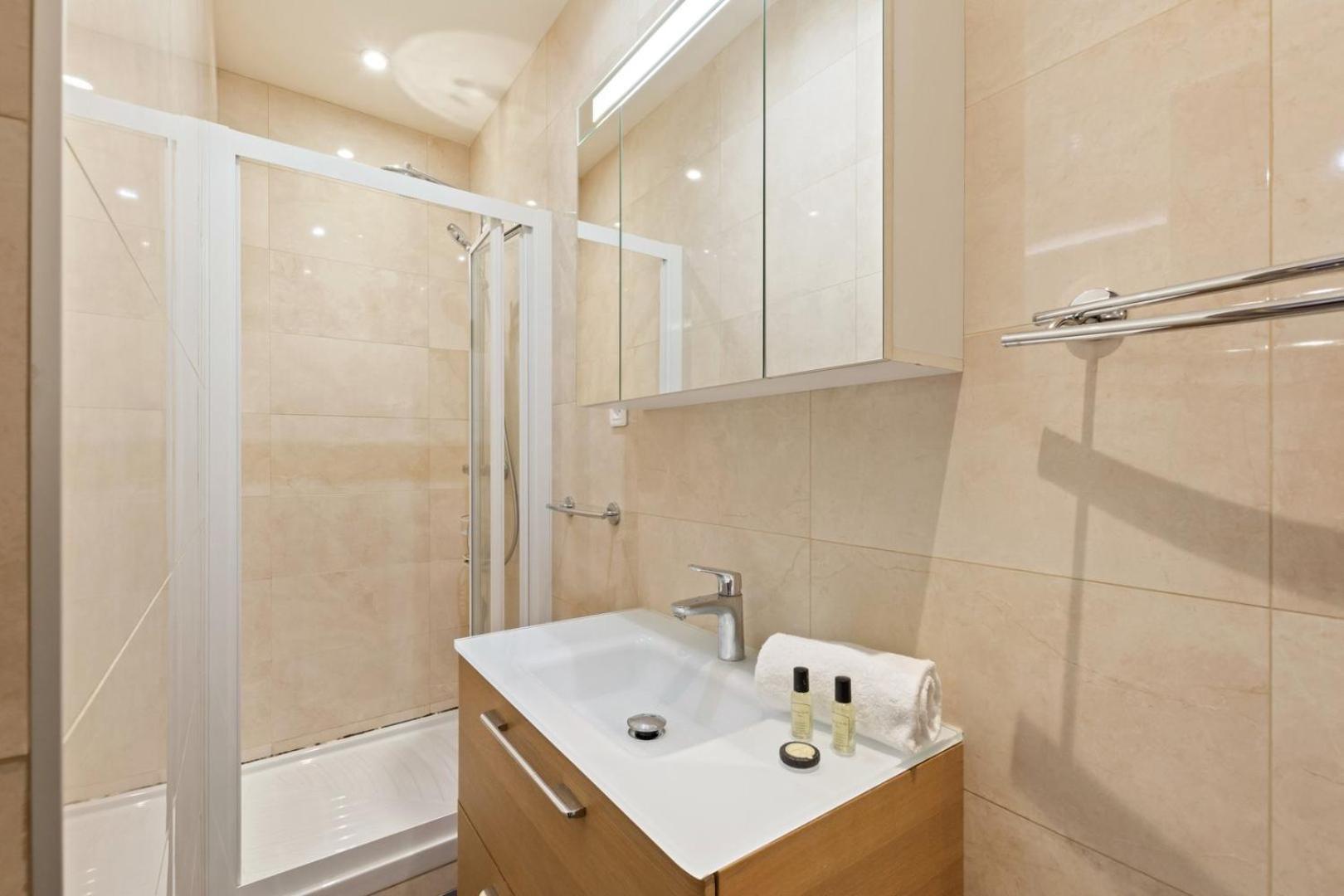 Appartamento Guestready - Apt Fonctionnel Situe Dansl E 15Eme Parigi Esterno foto